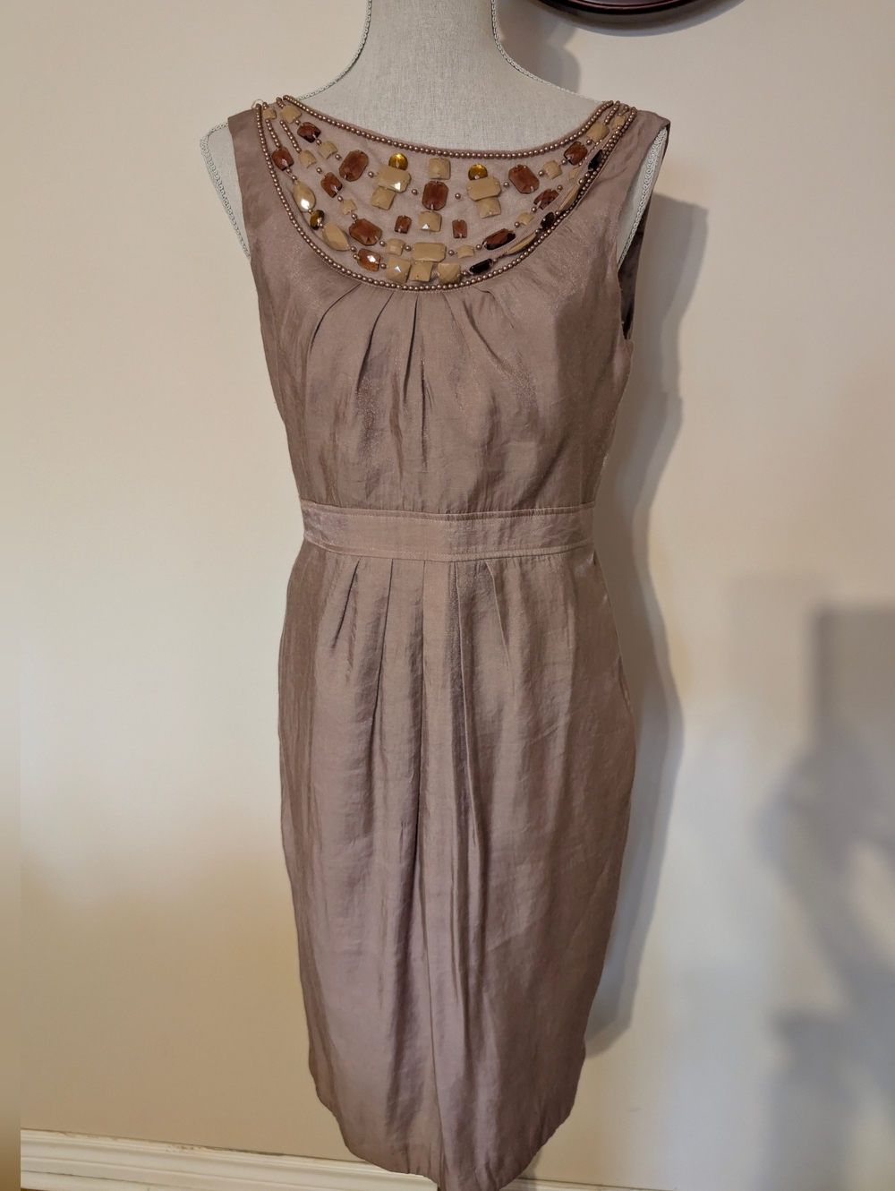 Adrianna Papell Beaded Neckline Sleeveless Taupe Coctail Dress Us10-8